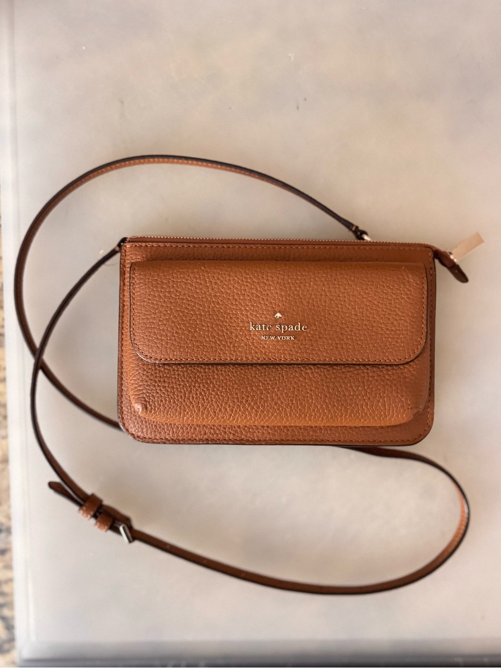 Kate Spade New York Leila Small Flap Crossbody in Warm Gingerbread